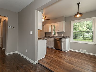 5th image of 30564 Kerry Ln
