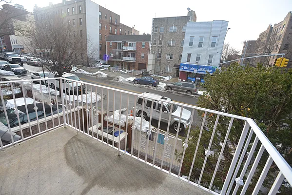Rented by Voro, LLC | media 16