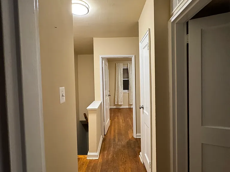 1513 Aldeney Ave — Photo 6