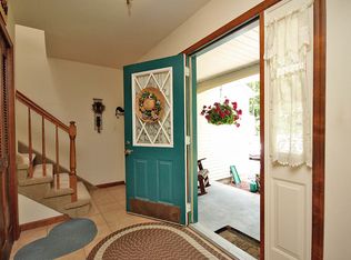 1 Up A Way Dr, Sussex, NJ 07461