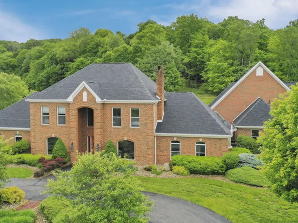 2300 Stonewall Cemetery Rd SW, Lancaster, OH 43130