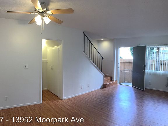 4th image of 13952 Moorpark St APT 02