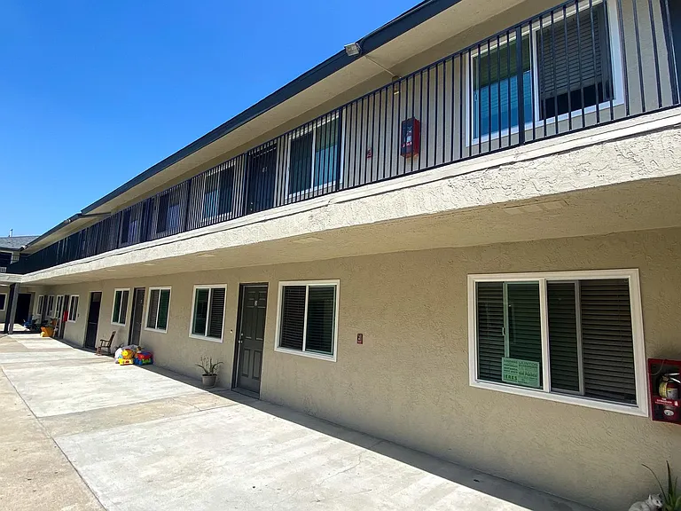 Villa Hermosa Apartments — Photo 33