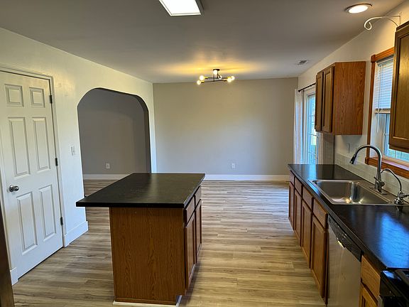 2nd image of 1309 Baron Ct