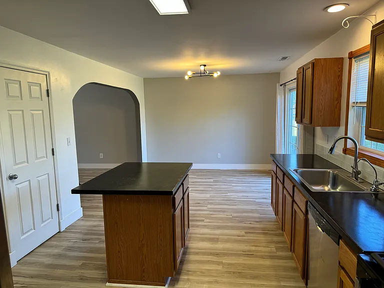 1309 Baron Ct — Photo 2