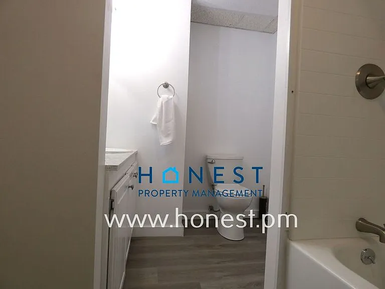 508 Water St #4 — Photo 8