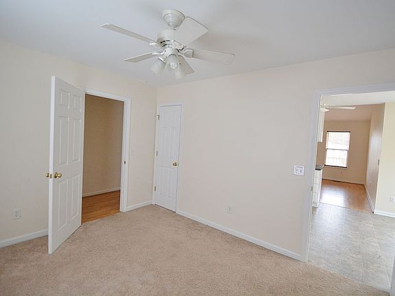 3rd image of 106 Manning Way
