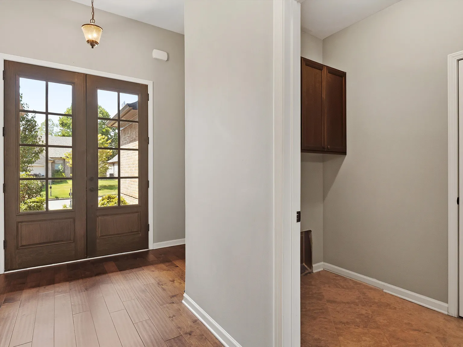 3 bed, 1600 sqft, $2,195 — Photo 4