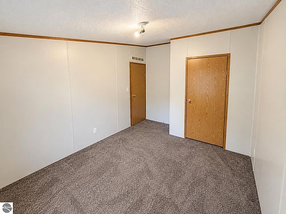 5th image of 342 E Main St