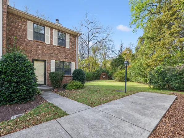 247 Thistle Ln, Hermitage, TN 37076