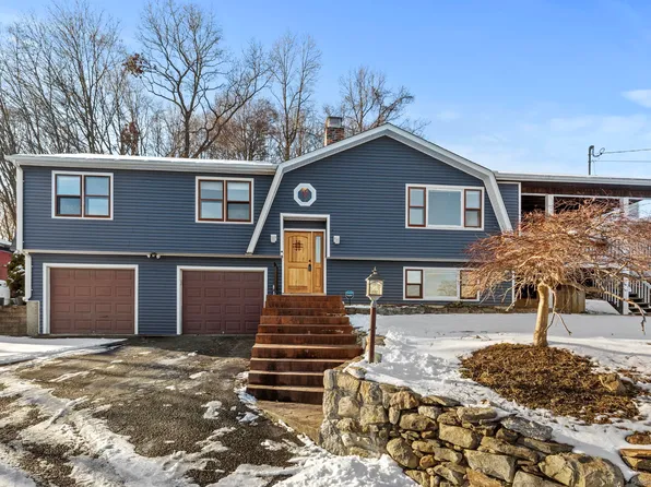 3 Carriage Drive, Shelton, CT 06484