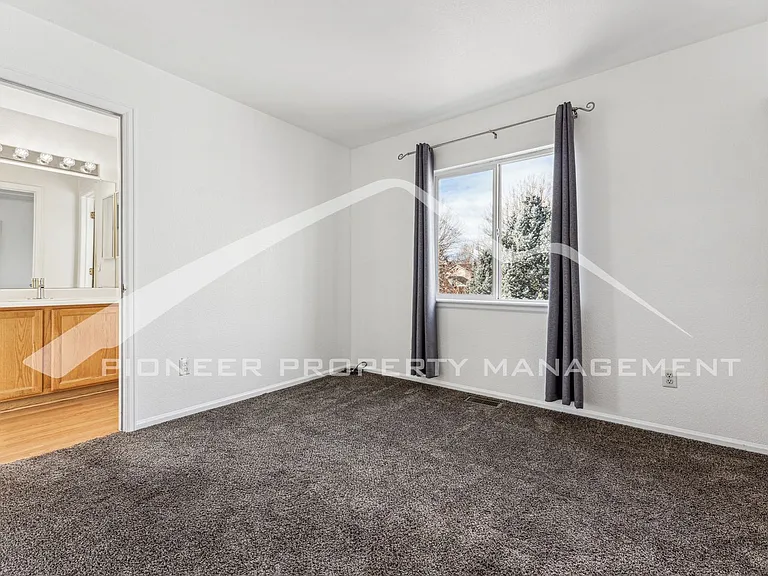 802 Timothy Dr — Photo 13