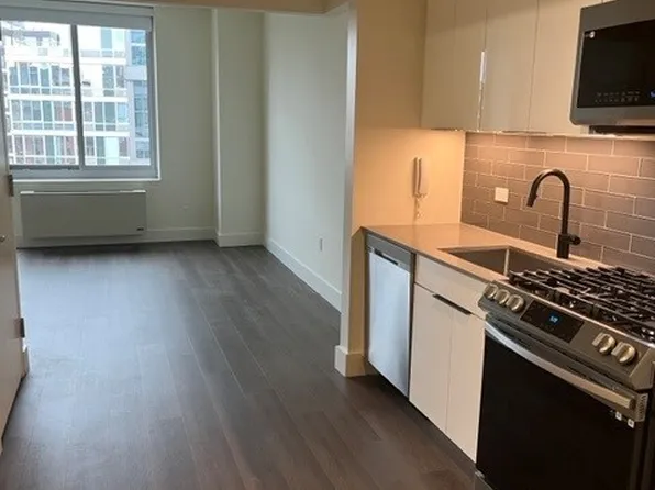 11 East First Street image 1 of 6