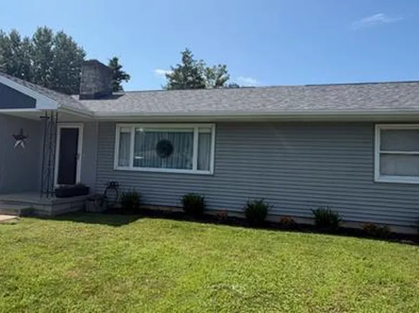 1228 Tucker Rd, Fremont, OH 43420