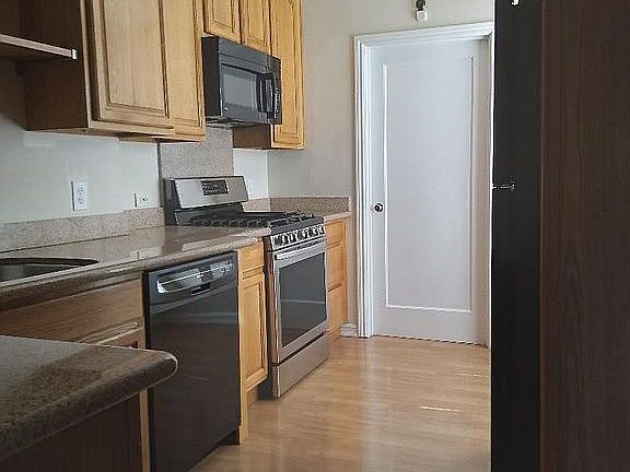 4th image of 2291 Saint Francis Dr