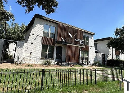 1st image of 1000 Grigsby Ave APT 203