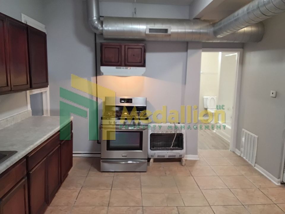 1st image of 1241 N Ashland Ave #2