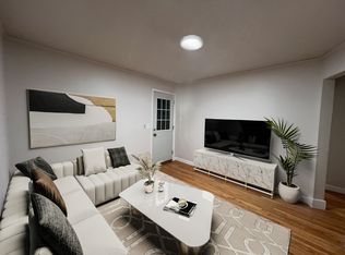 52 Church Ave APT 4, Clawson, MI 48017
