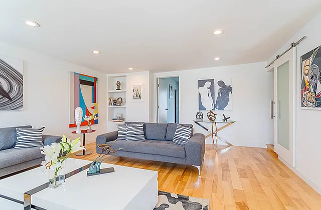 3055 Landa St — Photo 6