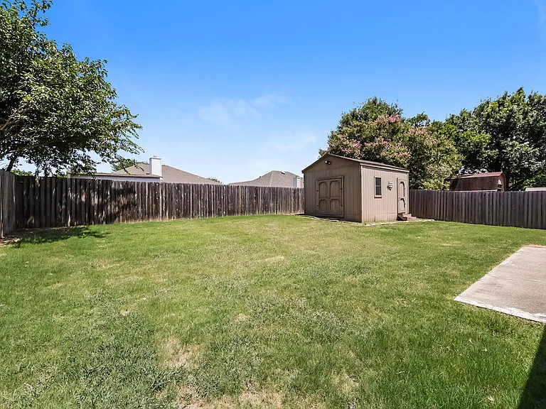 7712 Partridge Dr — Photo 16