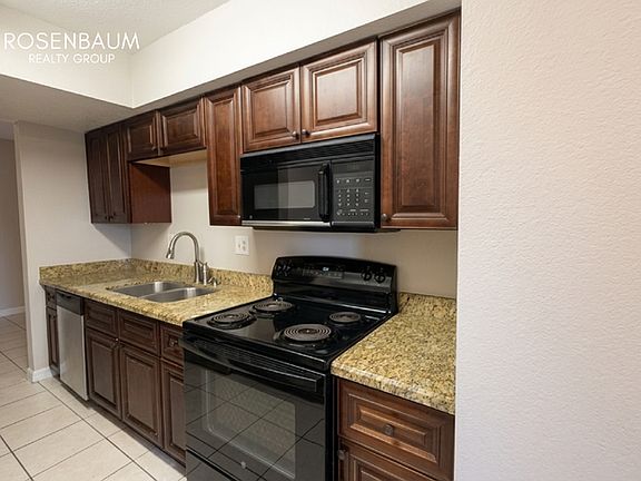 4th image of 410 E 9th Ave APT 20