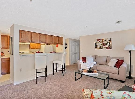3rd image of 3100 Wallaby Trce APT 701