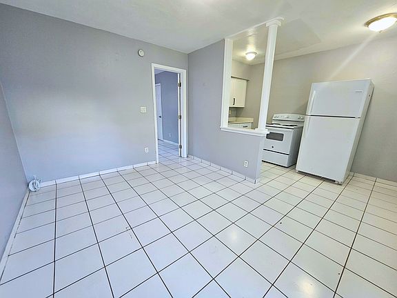 4th image of 631 NE 8th Ave #11017804