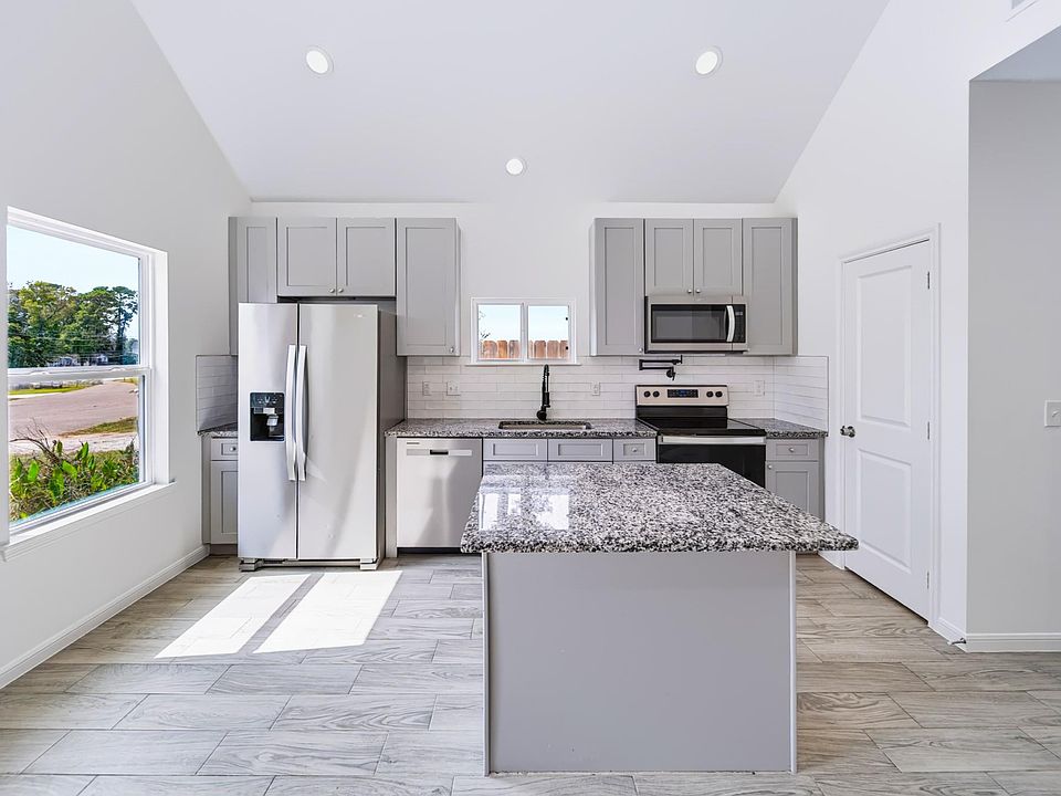 1st image of 16686 E Lynbrook
