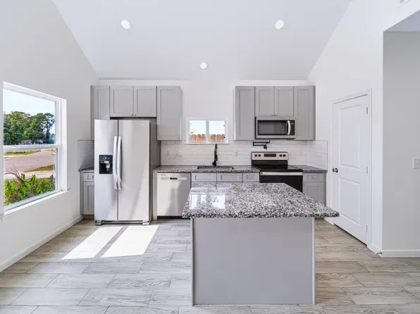 16686 E Lynbrook, Montgomery, TX 77316