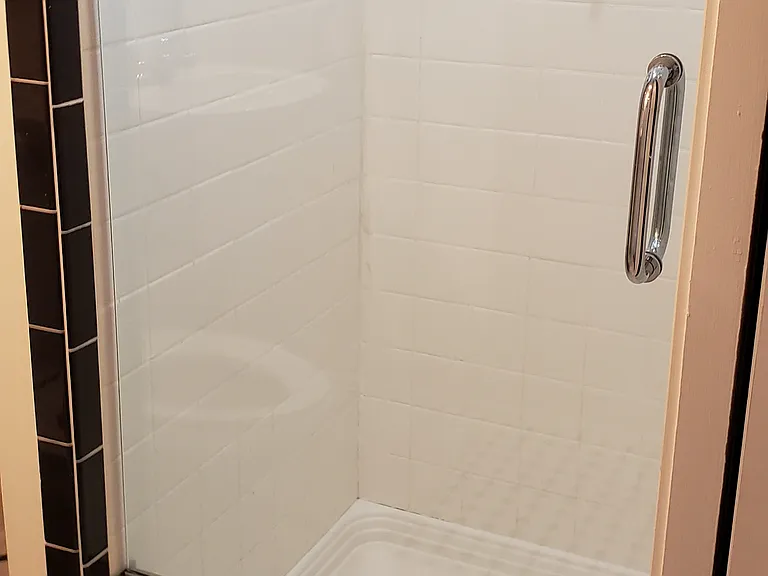 827 N State St #306 — Photo 5
