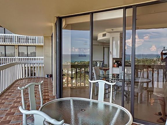 4th image of 19355 Turnberry Way APT 22A