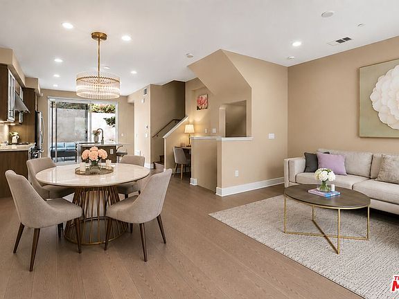 3rd image of 6749 Gill Way