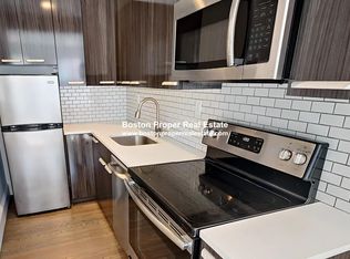 19 Peterborough St #14A, Boston, MA 02215