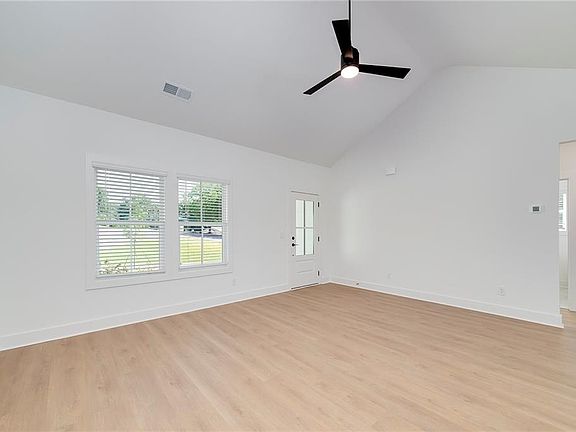 4th image of 8420 Pleasant Grove Cir