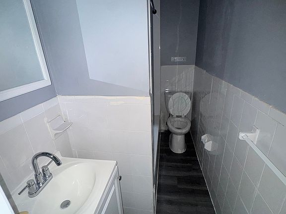 3rd image of 4409 Palisade Ave #13