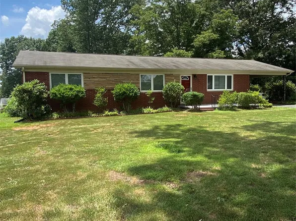 1212 Janice Rd, Lincolnton, NC 28092