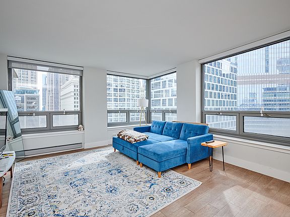 5th image of 440 N Wabash Ave APT 1809