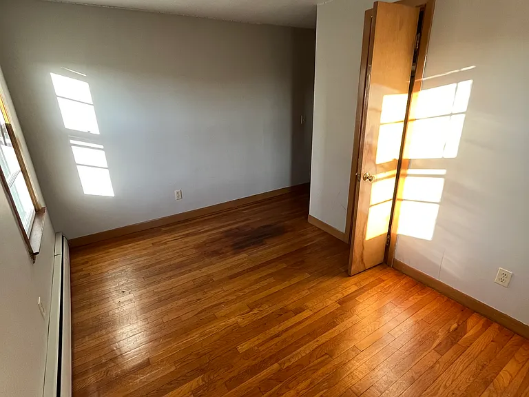 380 Woodhaven Rd — Photo 15