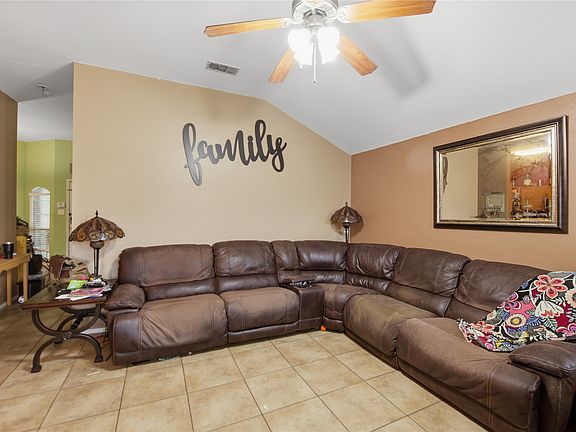 5th image of 1648 Tampa Bay Dr