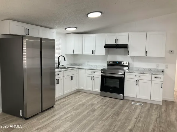 2292 N Ironwood Drive #15, Apache Junction, AZ 85120