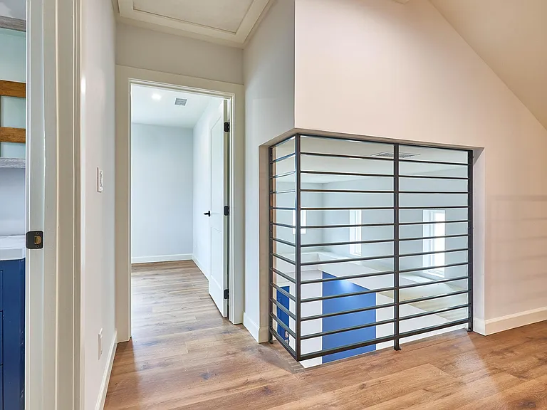 161 S Kingsley Dr — Photo 16