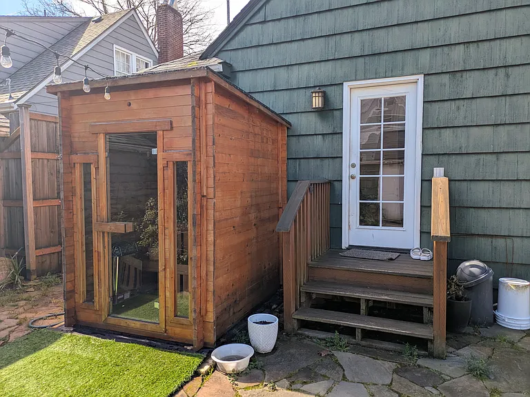 10 NE Buffalo St — Photo 10