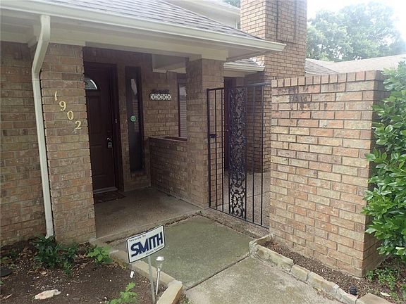 4th image of 1902 Turf Club Dr APT B