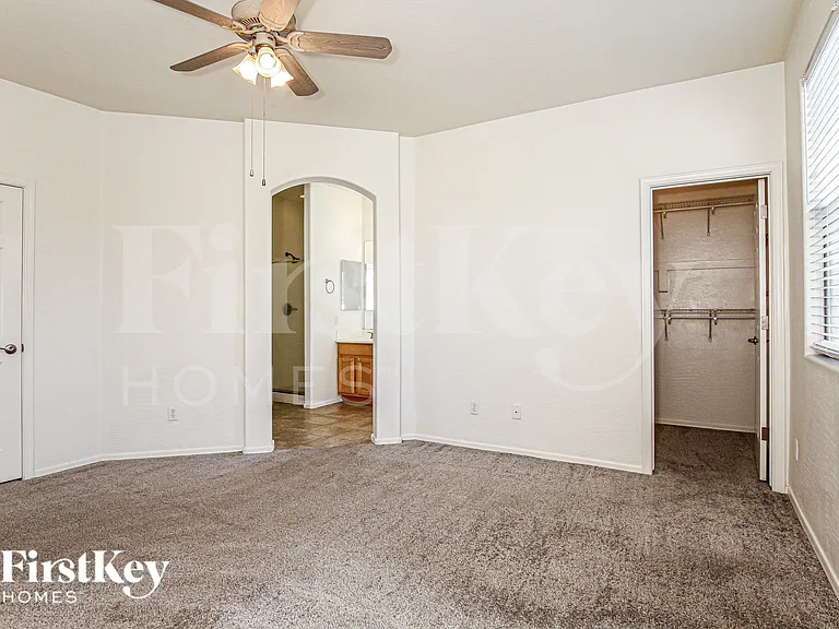 2715 E Carson Rd — Photo 10