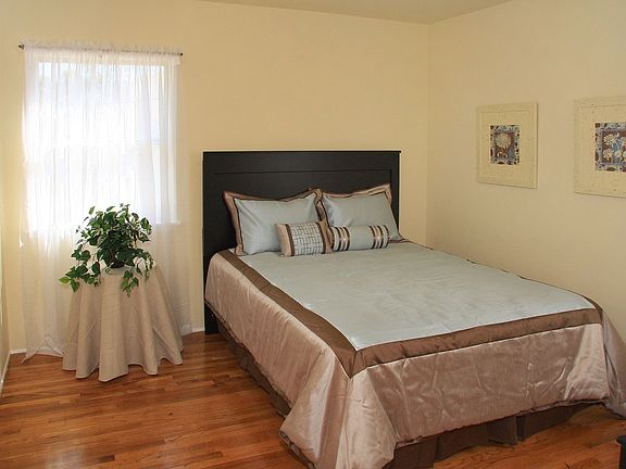 2nd image of 8016 Agnew Ave
