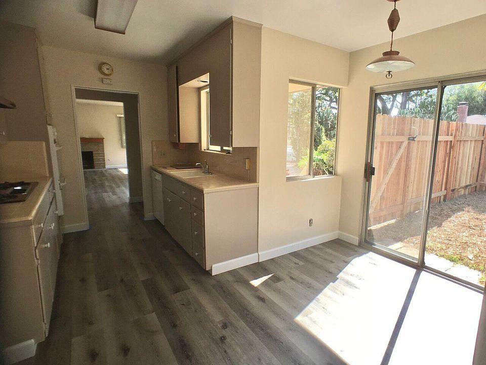 1st image of 802 W Figueroa St