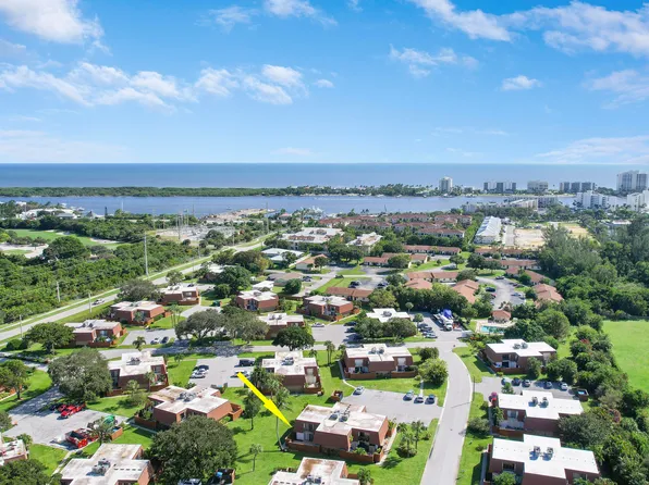 3900 County Line Road #21d, Tequesta, FL 33469