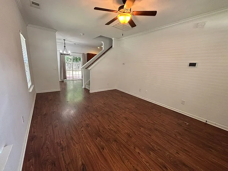 218 Northwood St — Photo 6