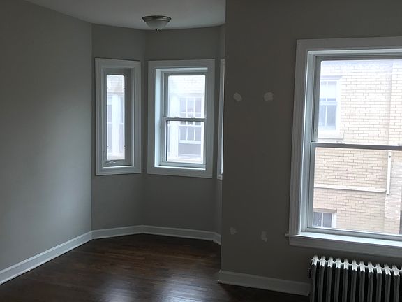 5th image of 918 Judson Ave #9183E