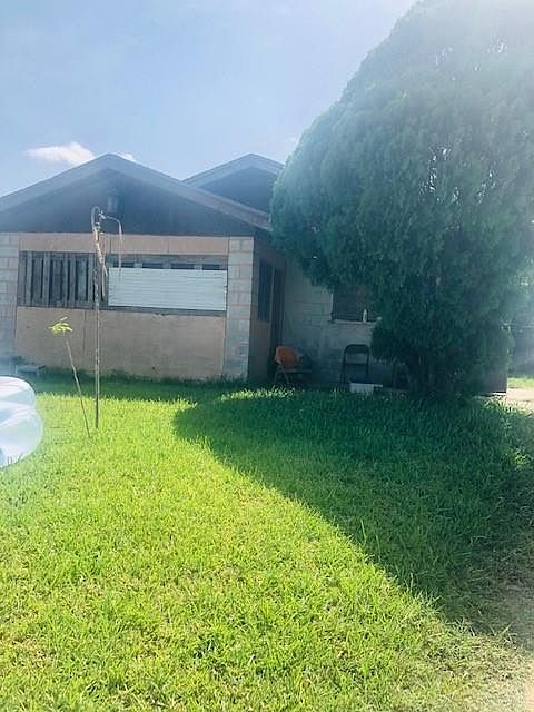 1st image of 705 Truman Dr